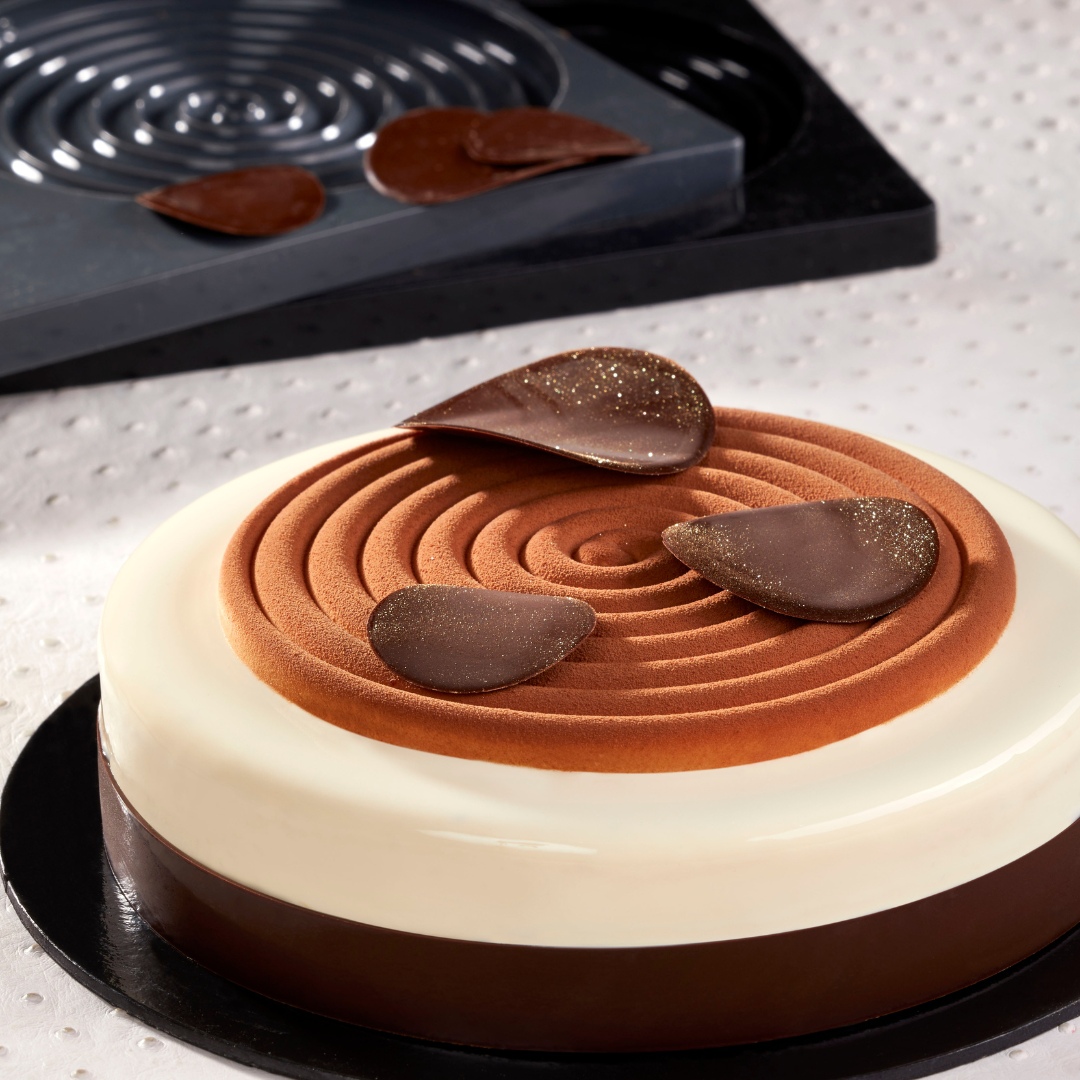 Corso di Torte Moderne con il Maestro Stefano Laghi – La Formazione Essenziale per una Pasticceria Moderna e Produttiva